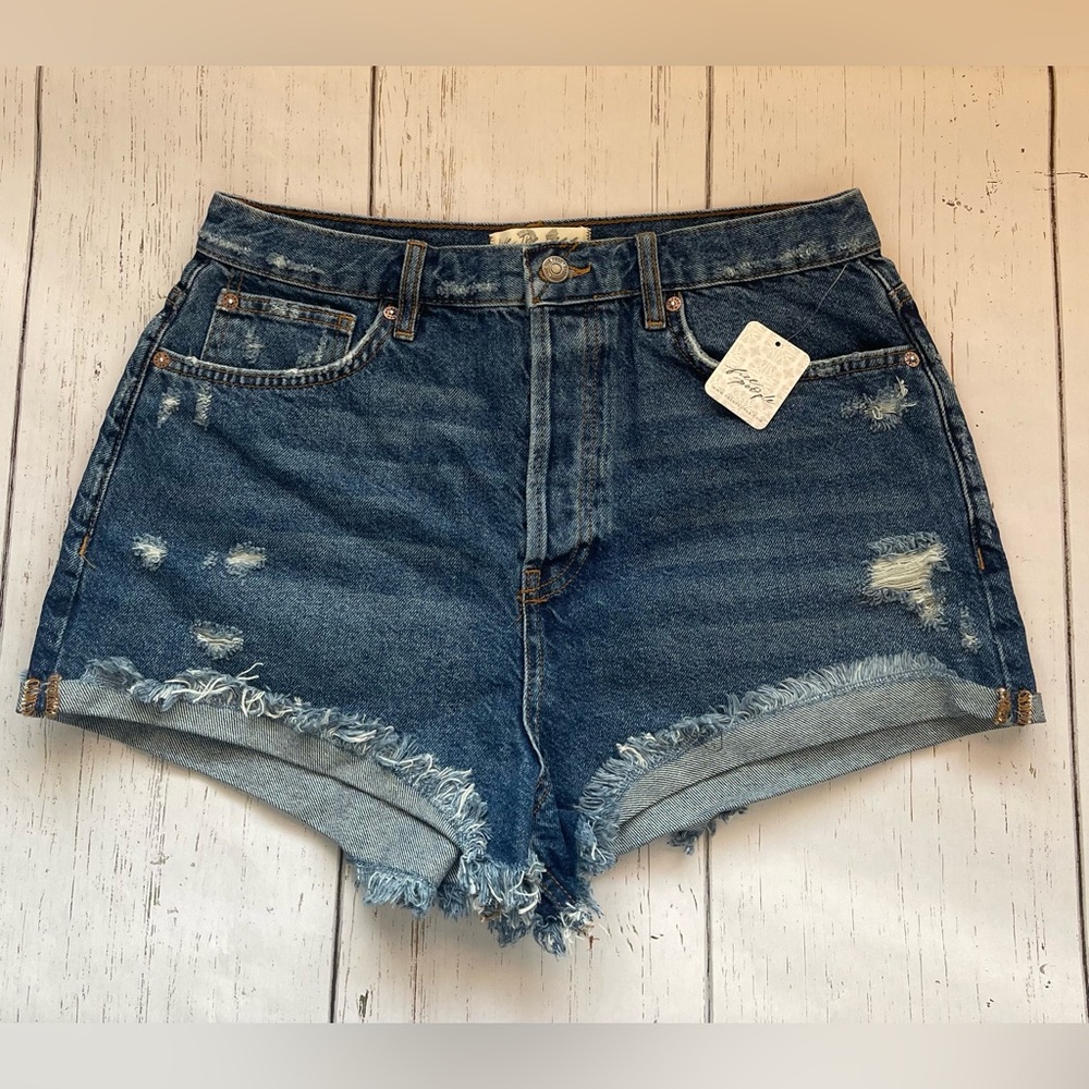 NWT Free People High-Rise Distressed Lasso Jean Shorts